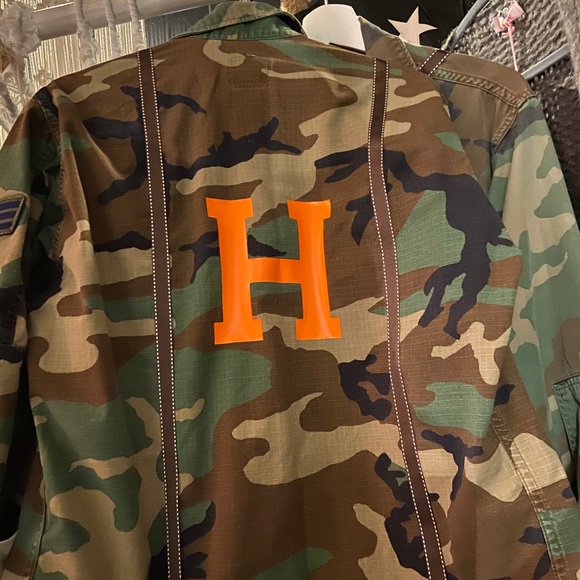 Inspired Camo jackets. PERFECT for Christmas 🎄 - Picture 6 of 8